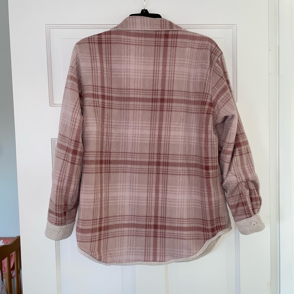 Shacket - Picture 4 of 5